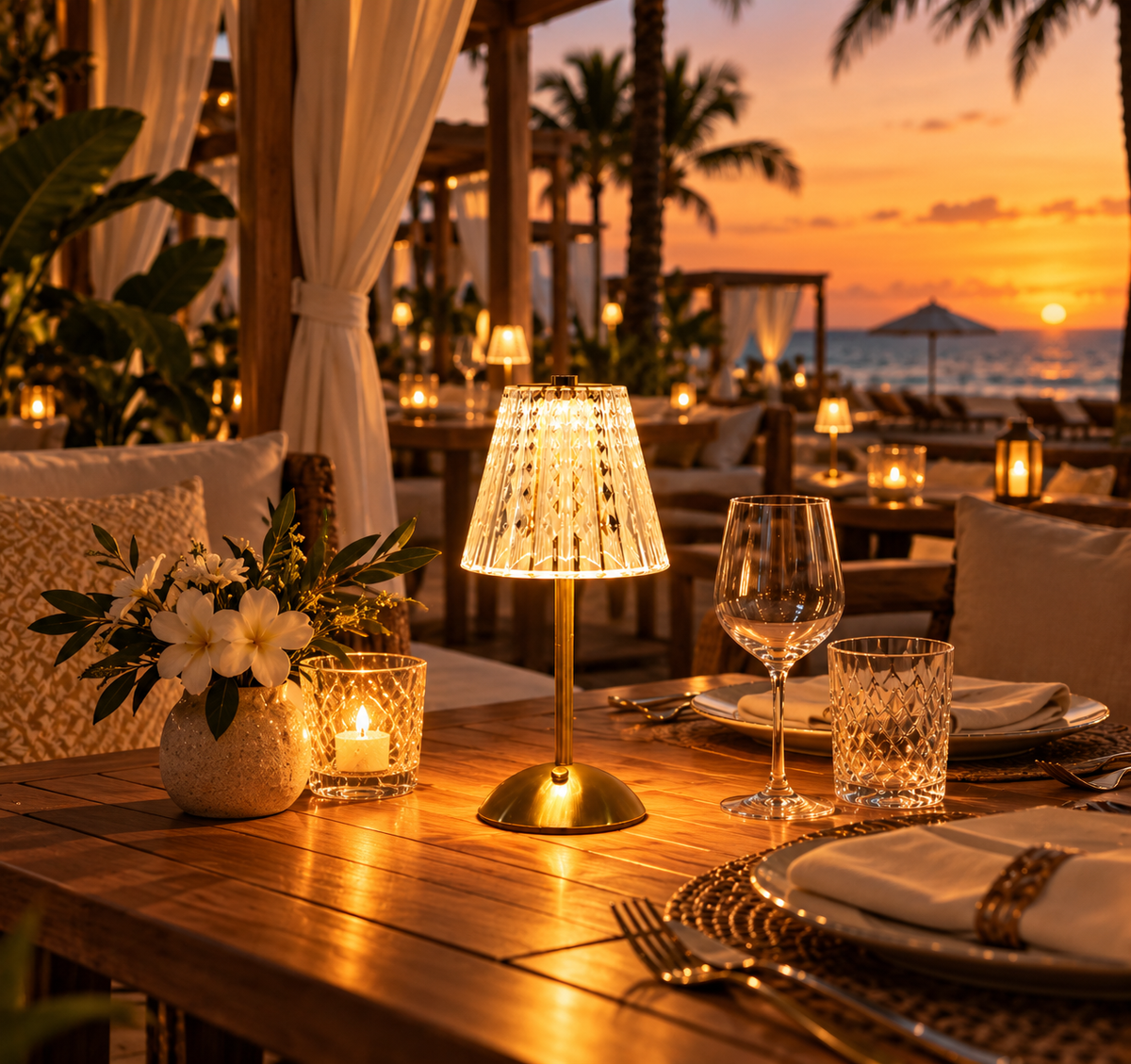 La Belle Cordless Table Lamp